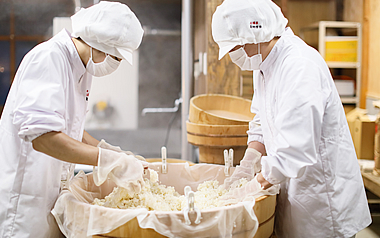 炊き立てのご飯と麹を混ぜ合わせて製造した、こだわりの甘酒